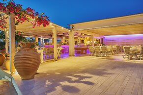 Golden Bay Hotel