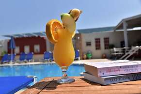 Golden Bay Hotel