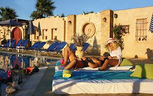 Golden Bay Hotel