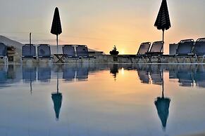 Golden Bay Hotel