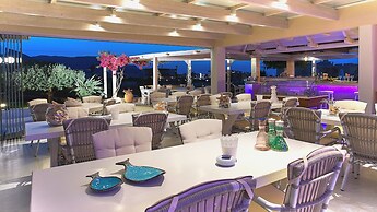 Golden Bay Hotel
