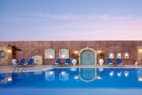Golden Bay Hotel