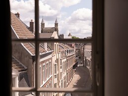 Au Quartier