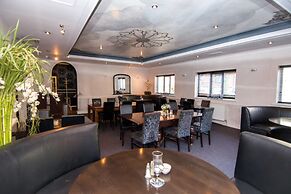 The York Hotel