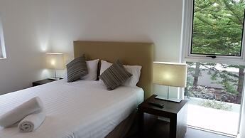 Kirra Surf Apartments