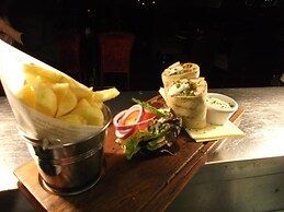 Dalys Inn