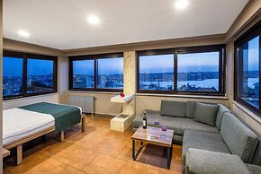 The Pera Hotel