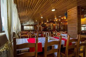 Elegant Lodge Hotel