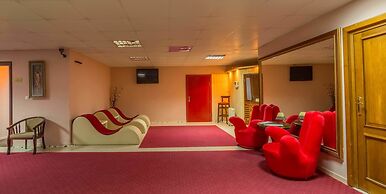 Elegant Lodge Hotel