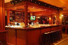 Elegant Lodge Hotel
