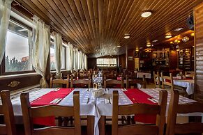 Elegant Lodge Hotel
