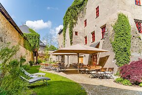 TAUROA Schloss Gabelhofen