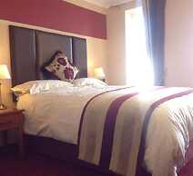 Fitzgerald's Hotel