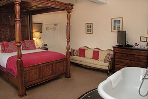 Rollestone Manor