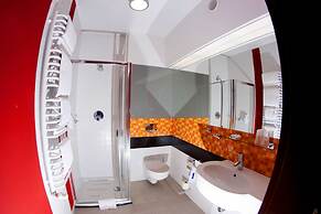 Hotton Hotel