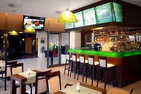 Hotton Hotel