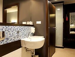 Hotton Hotel