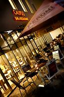 Hotton Hotel