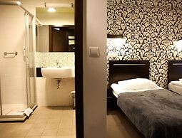 Hotton Hotel