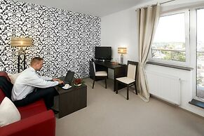 Hotton Hotel