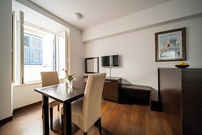 Celenga Apartments with free offsite parking