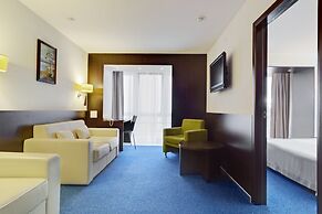 Tourist Hotel