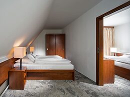 Pinia Hotel & Resort