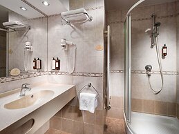 Pinia Hotel & Resort