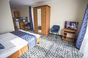 Viktória Hotel