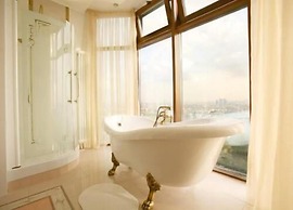 Triumph Palace Boutique Hotel