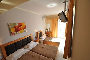 Parthenon Hotel
