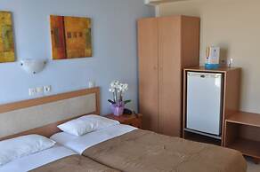 Parthenon Hotel