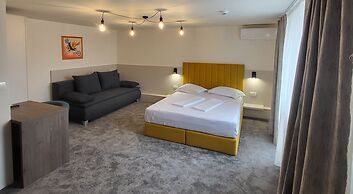 XO Residence