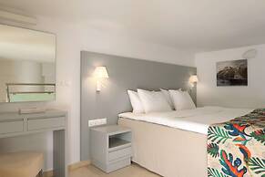 High Beach Hotel
