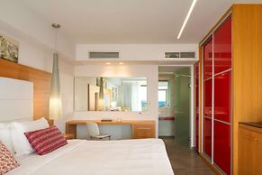 High Beach Hotel