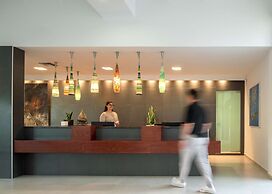 High Beach Hotel