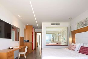 High Beach Hotel