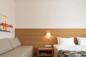 High Beach Hotel