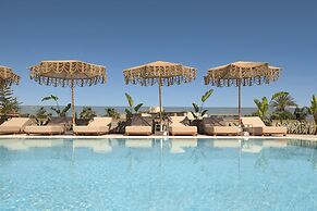 High Beach Hotel