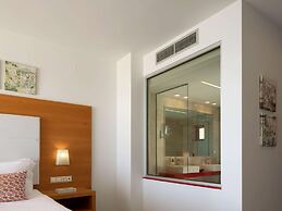 High Beach Hotel