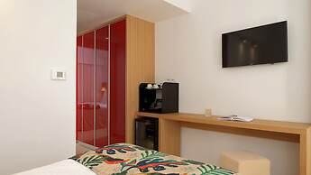 High Beach Hotel