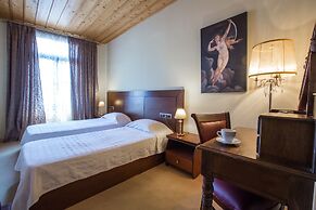 Dias Hotel