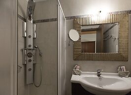 Dias Hotel
