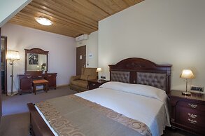 Dias Hotel