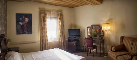 Dias Hotel