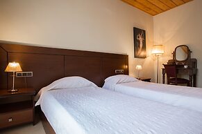 Dias Hotel