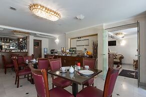 Dias Hotel