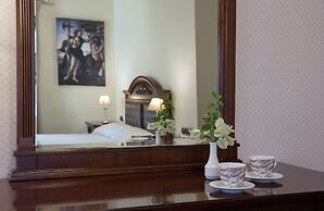 Dias Hotel