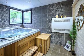 Comté d'Ornon - Logis Hôtel & Spa