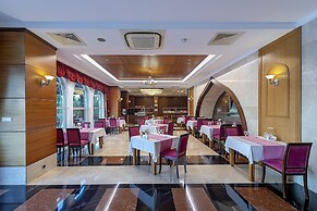 Crowne Plaza Hotel Antalya by IHG